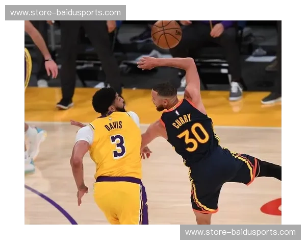 湖人vs勇士：当紫金王朝遇上金州旋风，一场宿命对决的点燃